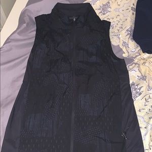 Lululemon active vest